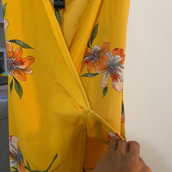 Dress - Picture 3 of 5